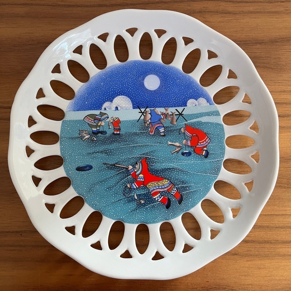 VINTAGE Skemo Inuit Motif Decorative Porcelain Plate Viletta Canada Gift Idea